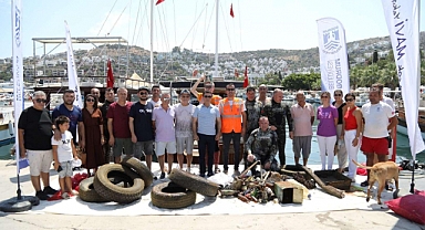 Bodrum'da Deniz Dibi Temizliği