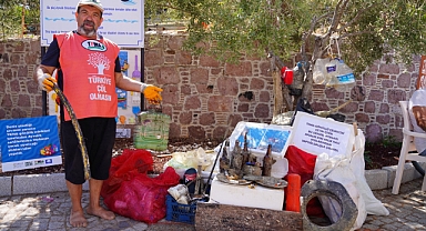 Mavi Bayrak Töreninde Tepki Çeken Görüntüler…