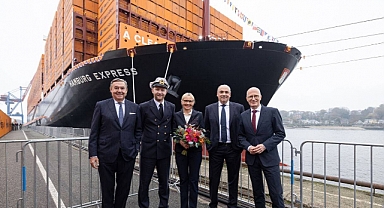 Hapag-Lloyd, Hamburg Limanı'nda 