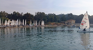 Rüzgarın Çocukları Rüzgarın Evinde Rüzgar Bekliyor