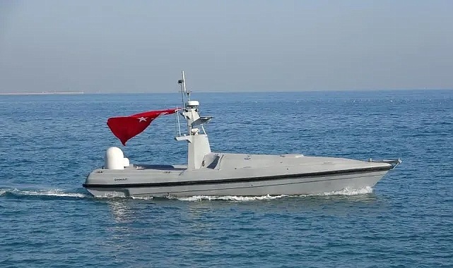 Mersin'de, insansız deniz aracı 'OKHAN' tanıtıldı