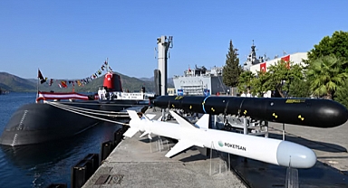 TCG İZMİT fırkateyni denize indirildi