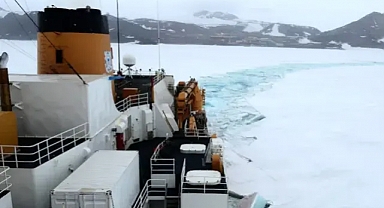 Kanada, Trump’a Karşı Buz Kırma Gücünü Gösterdi!