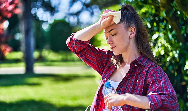 Yaz sıcaklarında baş ağrısı ve bitkinliğe dikkat!