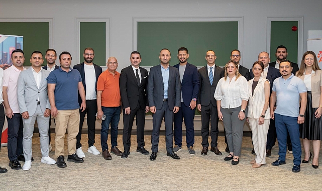 Aydem Perakende İş Ortaklarıyla Gelecek Vizyonunu Paylaşt