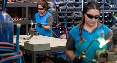 İzmir’de kadınlar ve gençler istihdamda daha fazla yer alacak