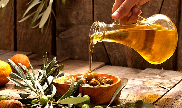 Zeytinyağı ihracatı üretici olmayan ülkelere yapılan ihracatla ayakta kaldı 