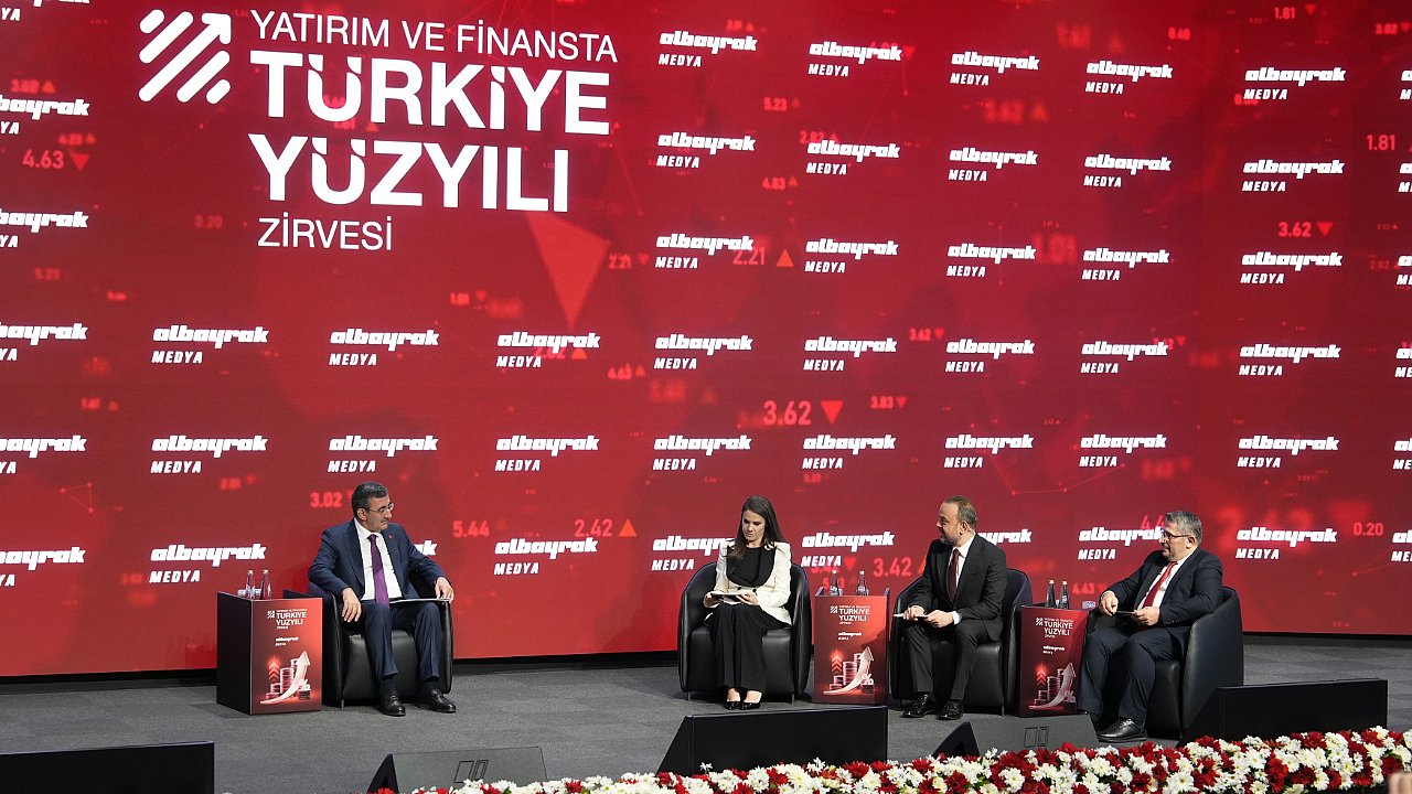 Yatırım ve Finansta Türkiye Yüzyılı Zirvesi Düzenlendi