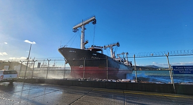 İzmir Aliağa’da HAMID-S gemisi karaya oturdu: 18 denizci tahliye edildi