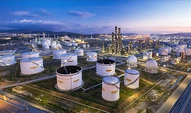 Petkim'de dev hisse devri: SOCAR Turkey Enerji doğrudan hissedar oldu